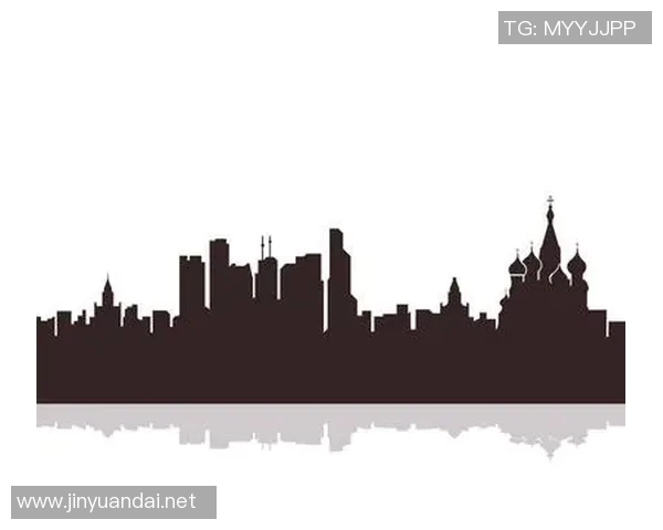 足球明星剪影图文素材分享助你捕捉赛场激情与荣耀瞬间